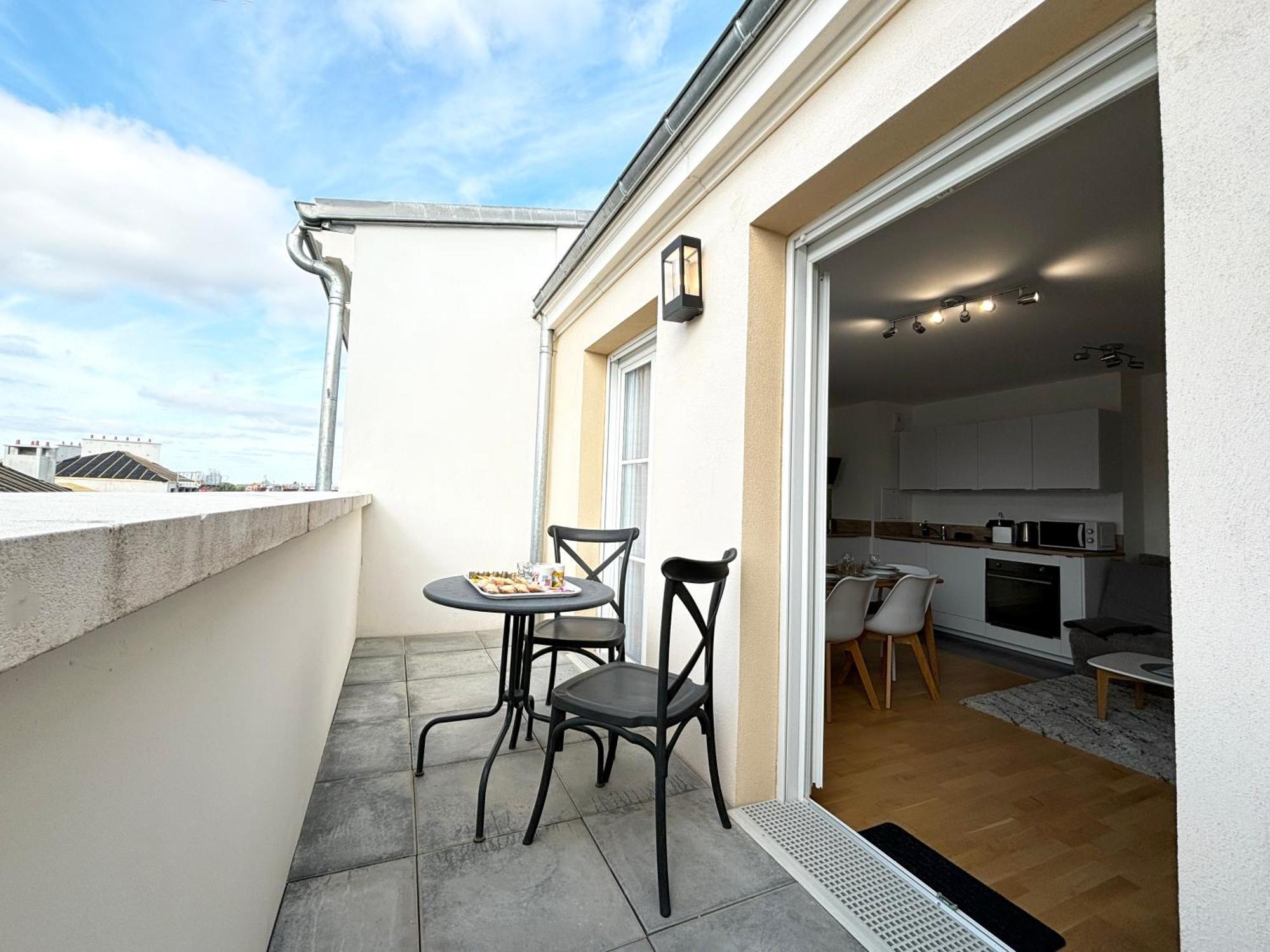 L Eiffel Disney 5Min Paris 35Min Parking Terrasse Serris Exterior photo